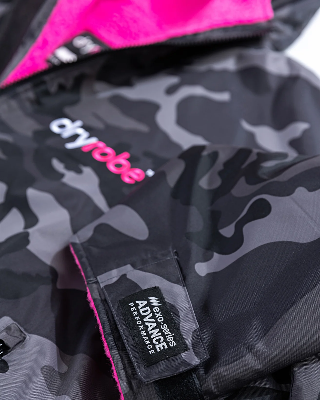 Black Camo Pink Advance Changing Robe - Image 16