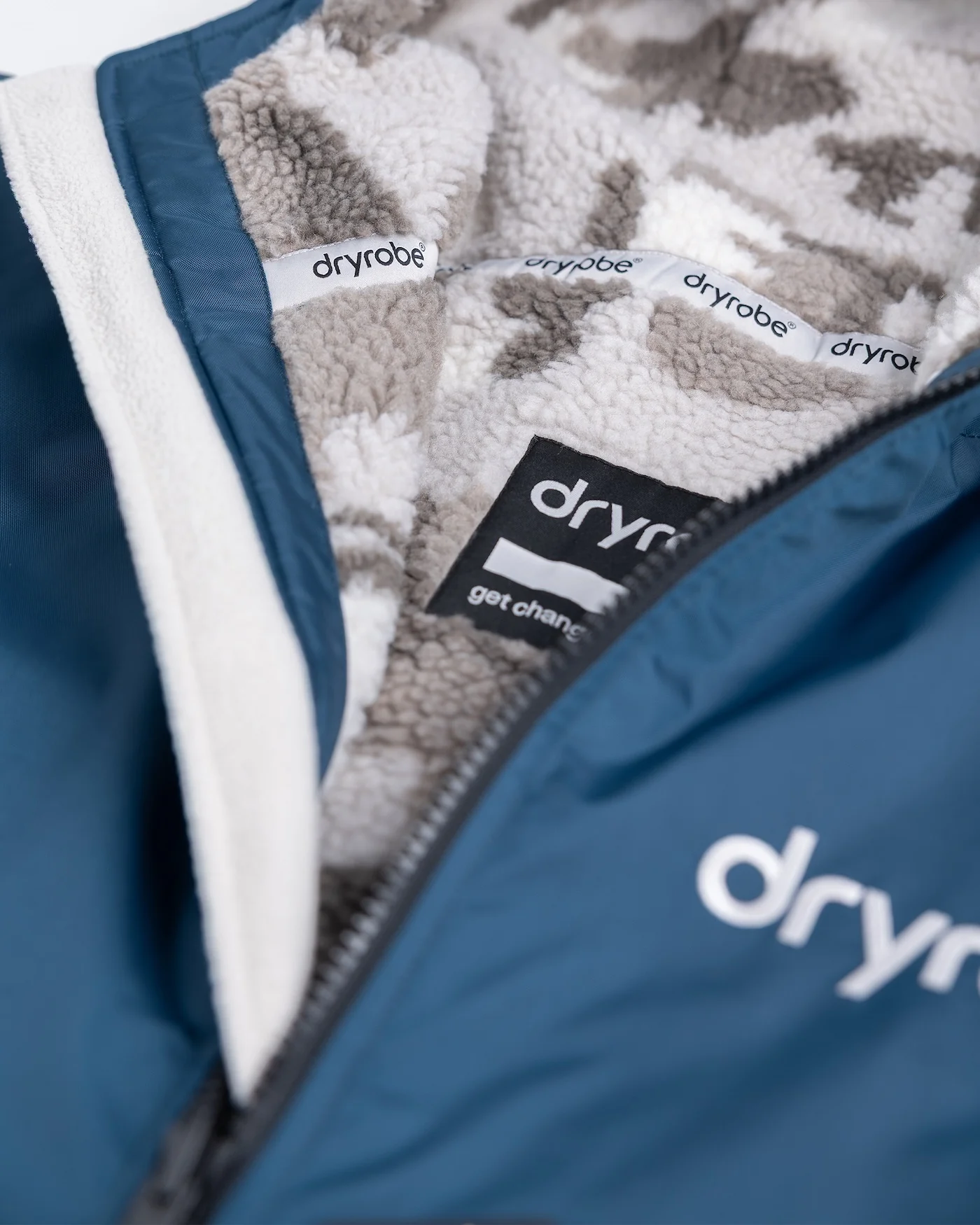 Deep Sea Blue Camo Advance Changing Robe - Image 11