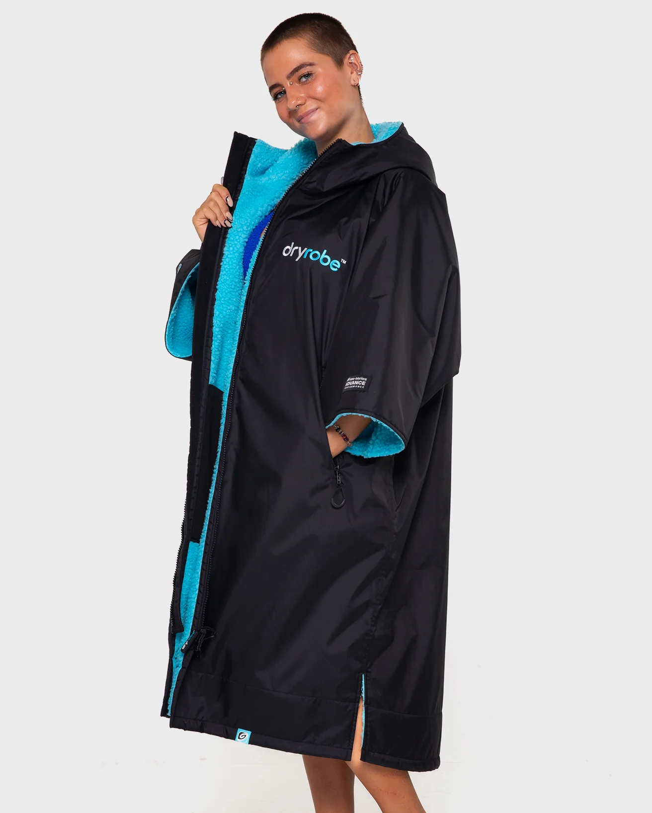 Black Blue Easy-Fit Advance Changing Robe - Image 2