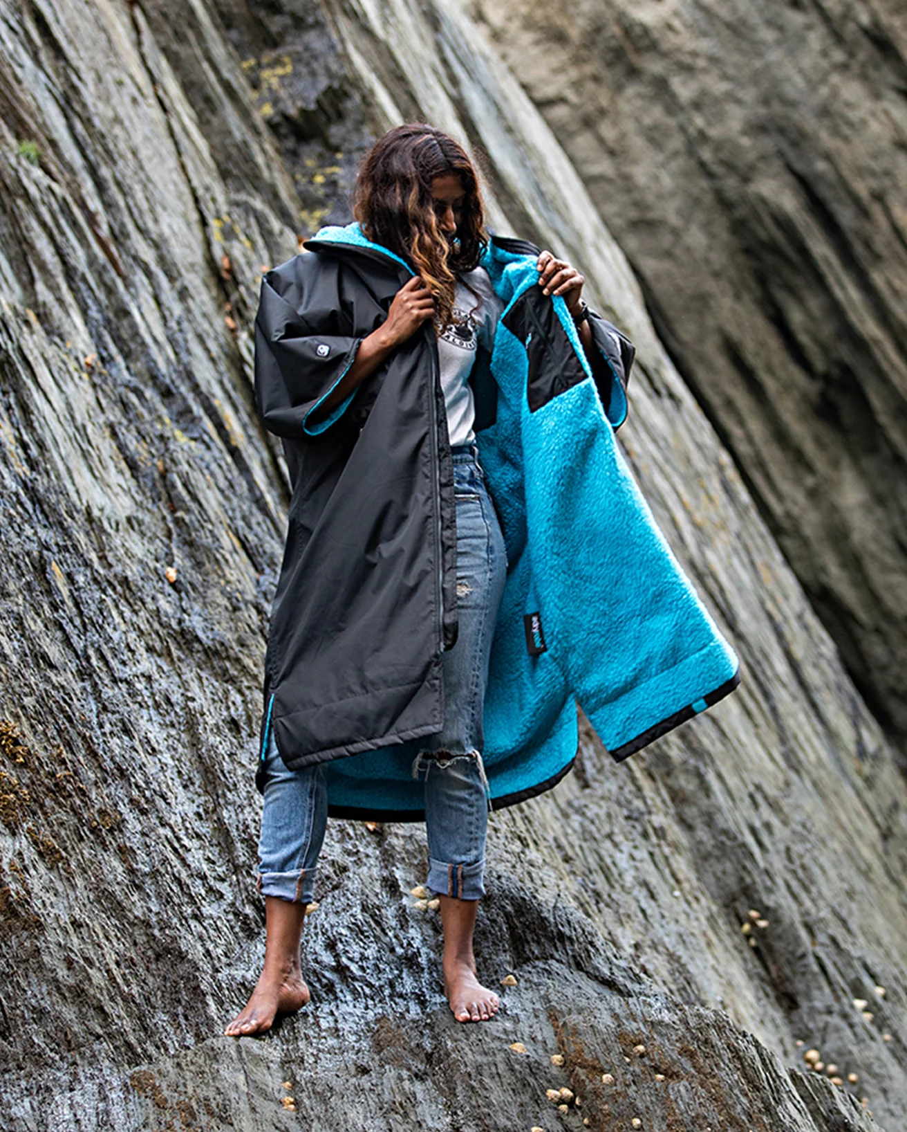 Black Blue Easy-Fit Advance Changing Robe - Image 5