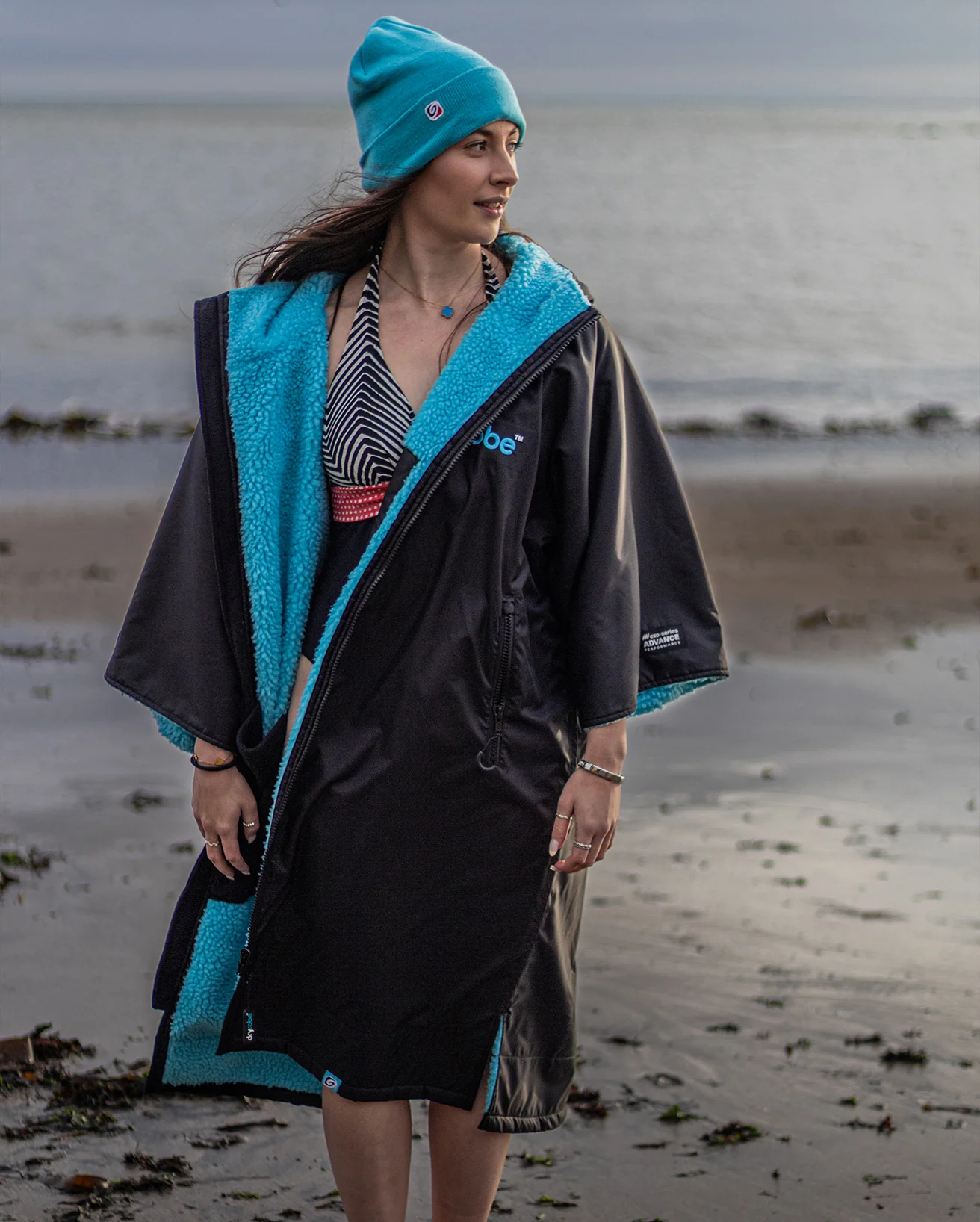 Black Blue Easy-Fit Advance Changing Robe - Image 7