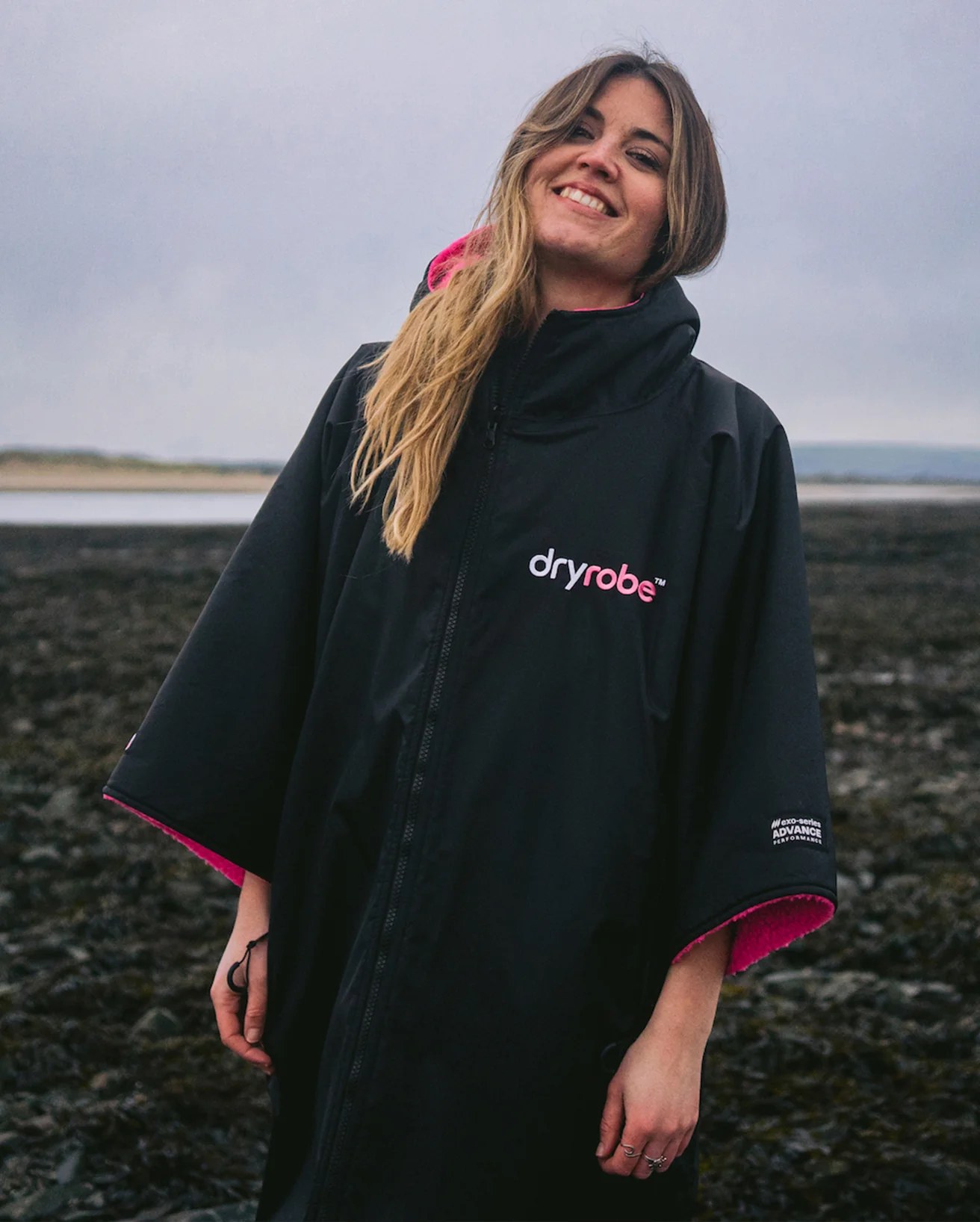 Black Pink Easy-Fit Advance Changing Robe - Image 6