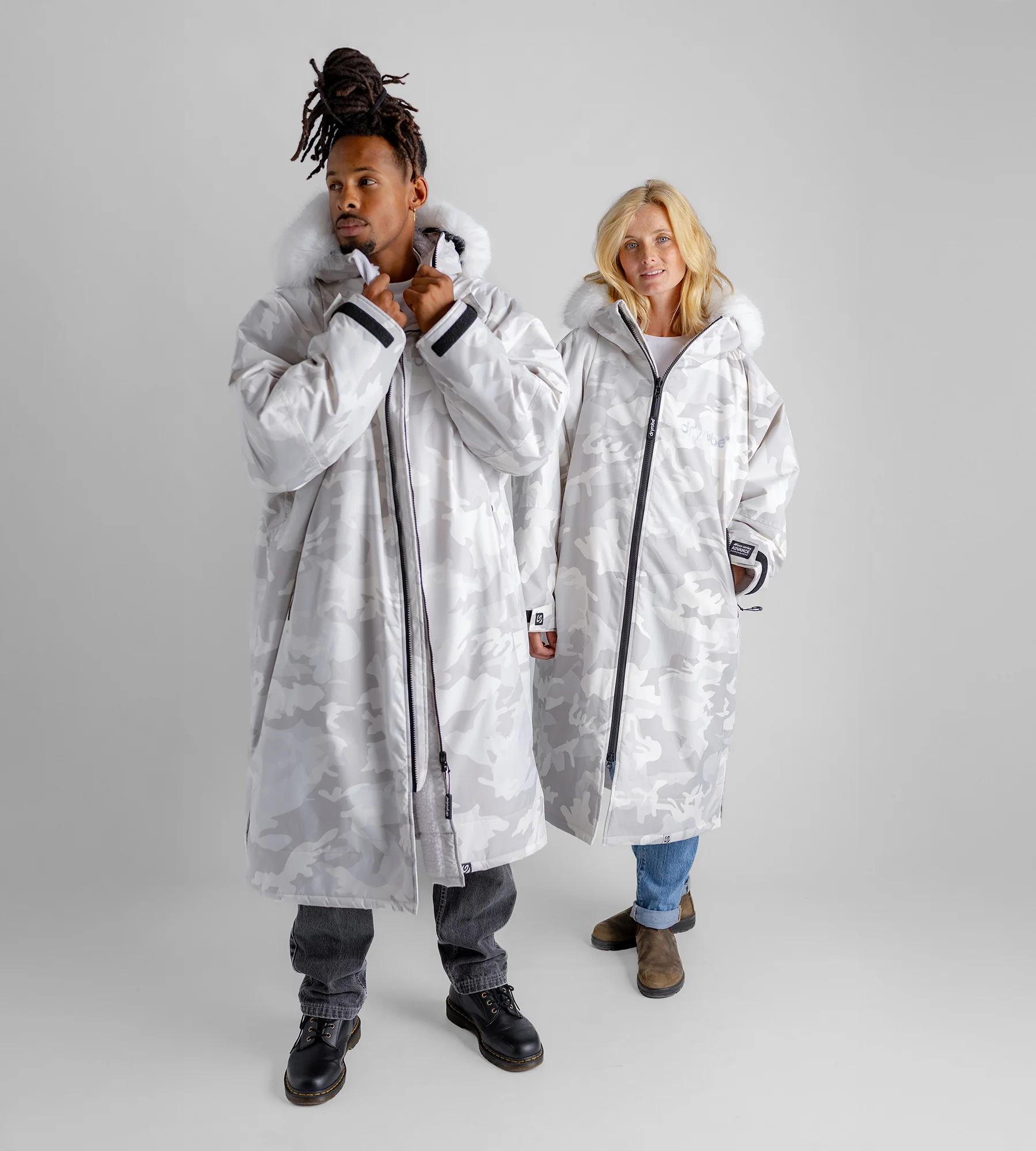 Alpine White Camo Advance Changing Robe - Image 2