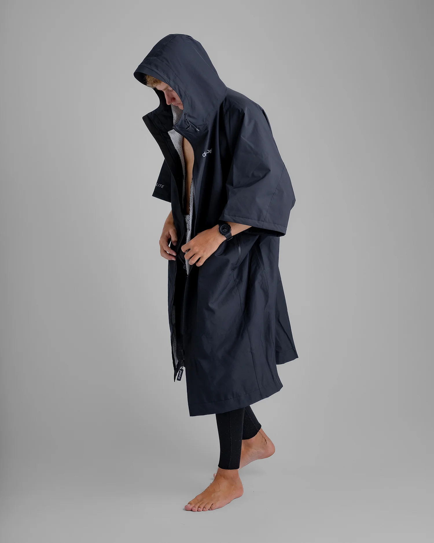 Black Tech-Lite Changing Robe - Image 2