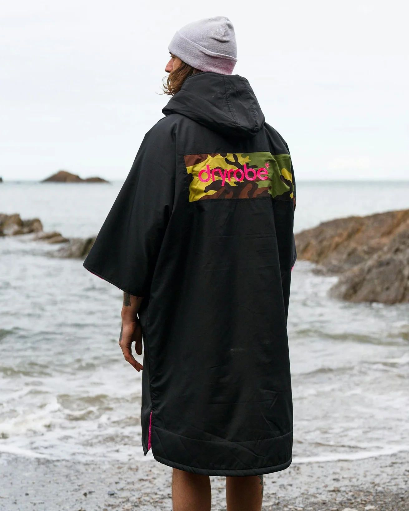 REWORK - Black Camo Pink Easy-Fit Advance Changing Robe - Image 4