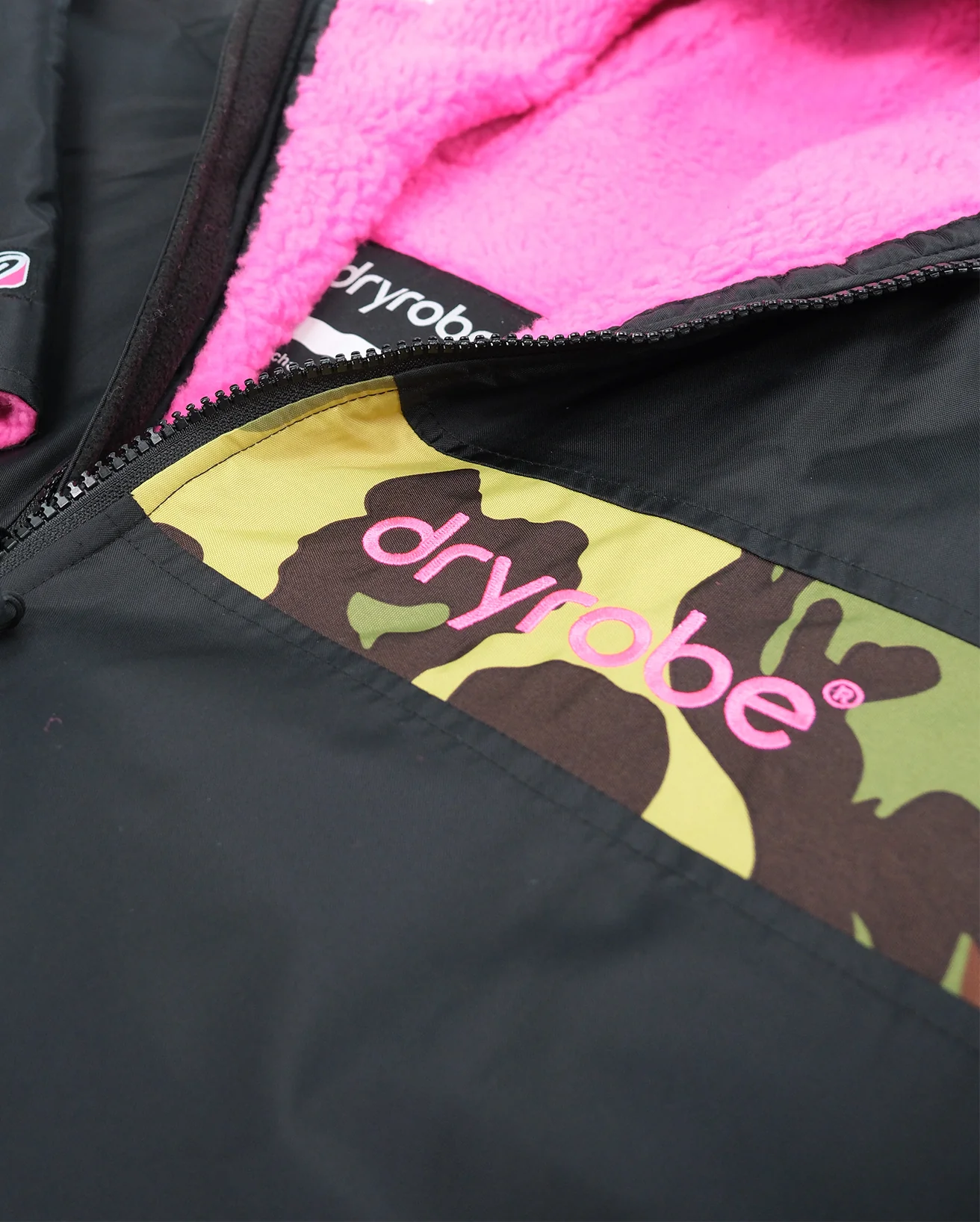 REWORK - Black Camo Pink Easy-Fit Advance Changing Robe - Image 8